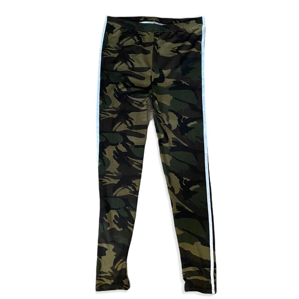 Camouflage Girls Leggings Size Large NWOT